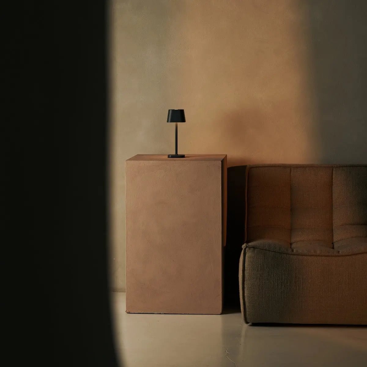 Ava Stone Gray - Oplaadbare tafellamp | Stijlvol, draadloos lamp en dimbaar