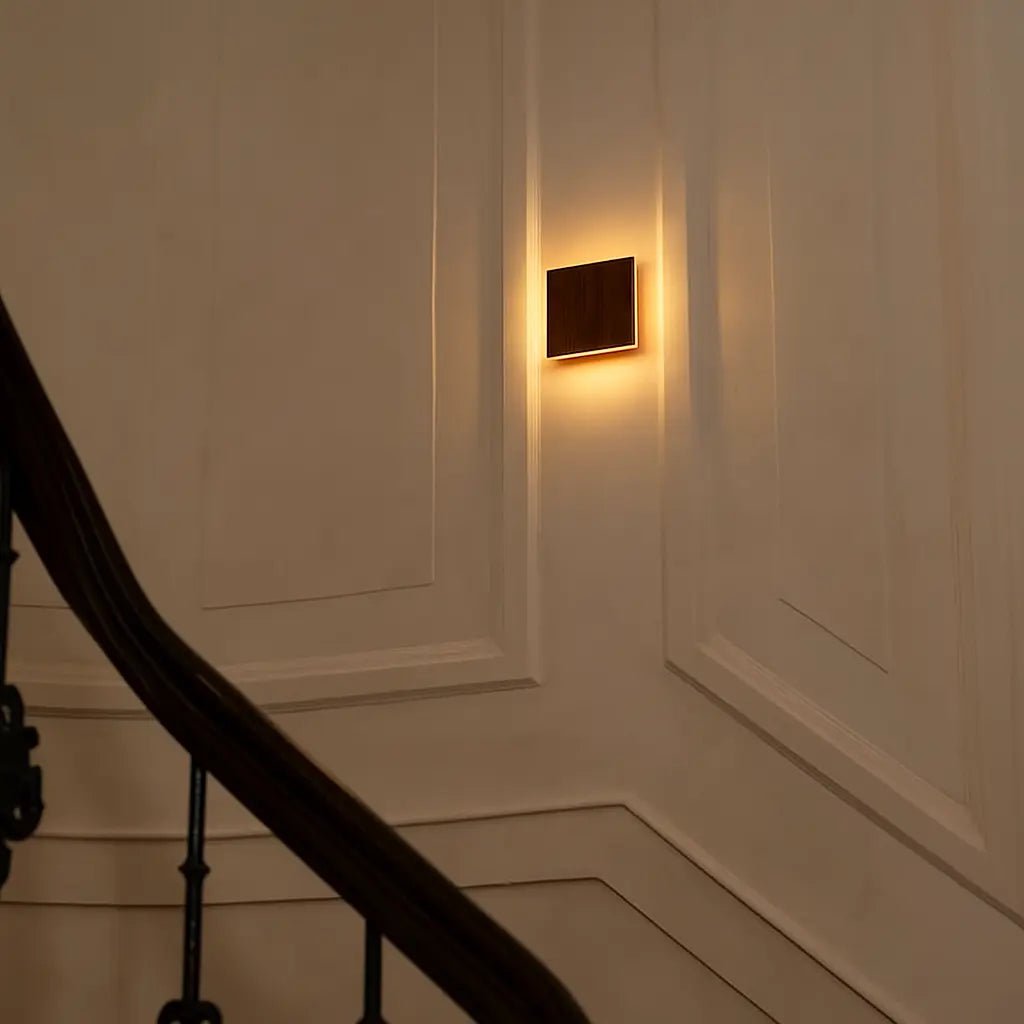 Lane Walnoot Snoerloze Wandlamp | Oplaadbaar en dimbaar ontwerp