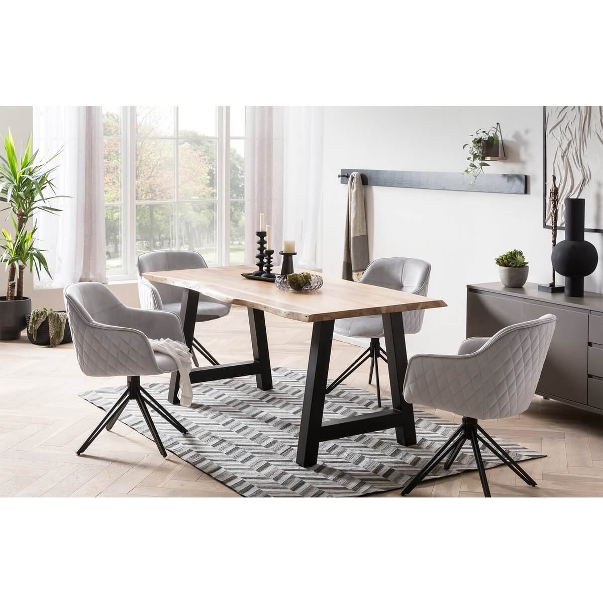 Armchair with honeycomb quilting in light gray - SalesFever