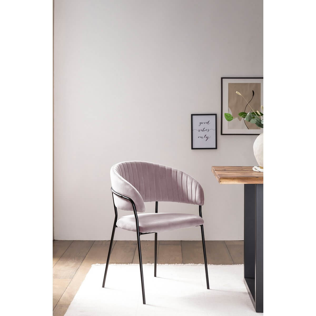 Chair velvet with back quilting rose - SalesFever