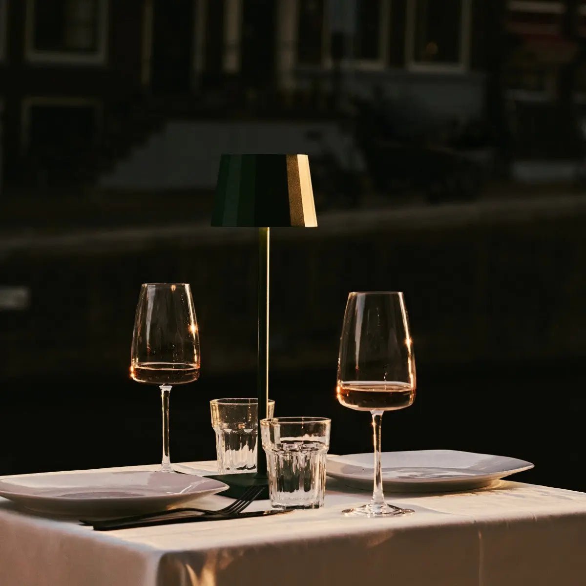 William Pine Green oplaadbare tafellamp | USB-C, dimbaar, batterijduur van 120 uur