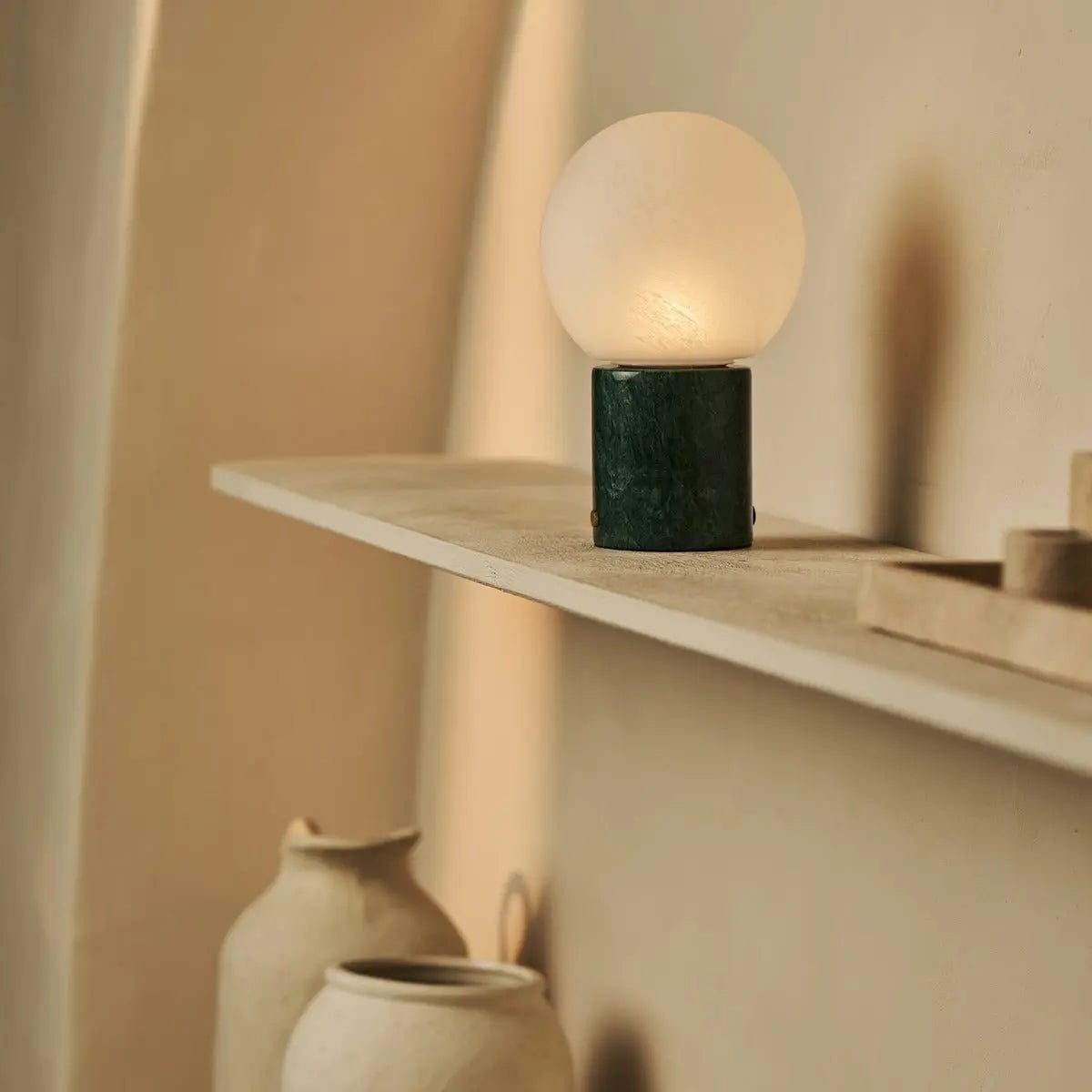 Metsu Groen – Verde Alpi Marmer Oplaadbare Tafellamp | Authentiek, dimbaar en tot 100 uur licht