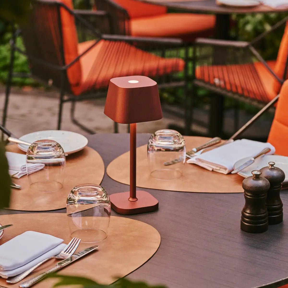 Ava Bronzen Oplaadbare Tafellamp | Stijlvol, draadloos en dimbaar