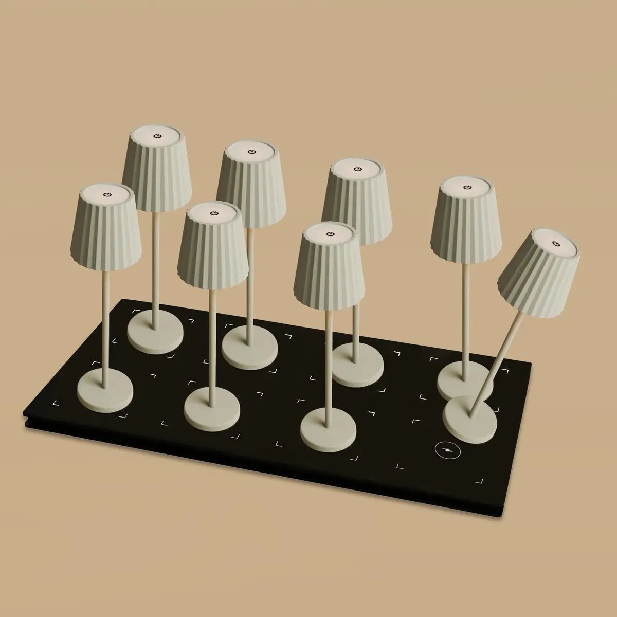 Combiset Professioneel | 8 x Maya Shadow Grey oplaadbare tafellampen en 1 x Central Station-oplaadstation