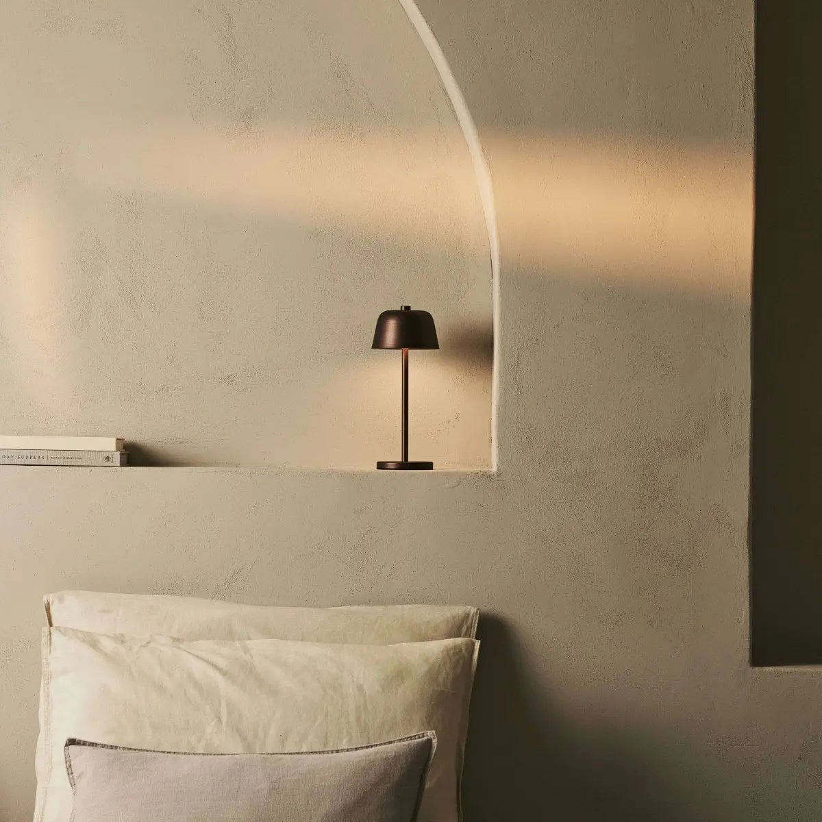 Anton Espresso Brown oplaadbare tafellamp | Stijlvolle en draadloze verlichting