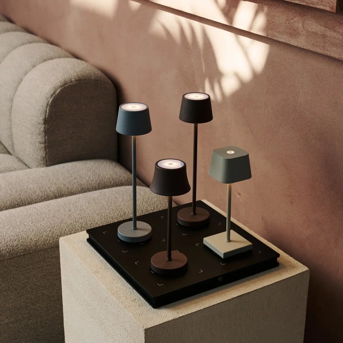 De Pijp Mini Mokka Bruin Oplaadbare Tafellamp | Draadloos opladen en dimbaar