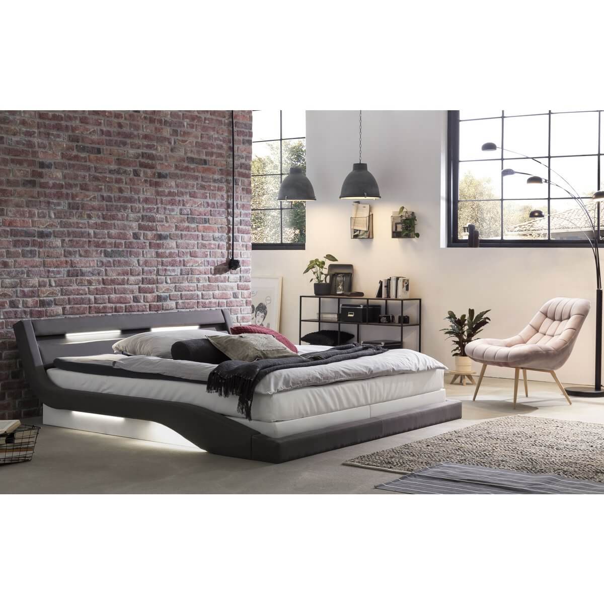 Armchair XXL velvet pink metal wood look - SalesFever