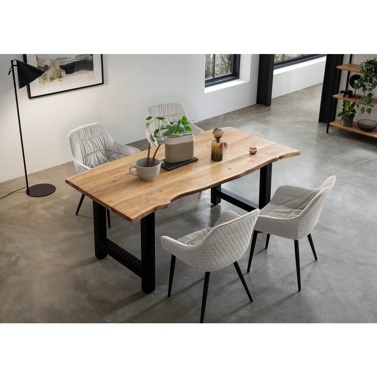 Armchair with honeycomb quilting in cream velvet - SalesFever