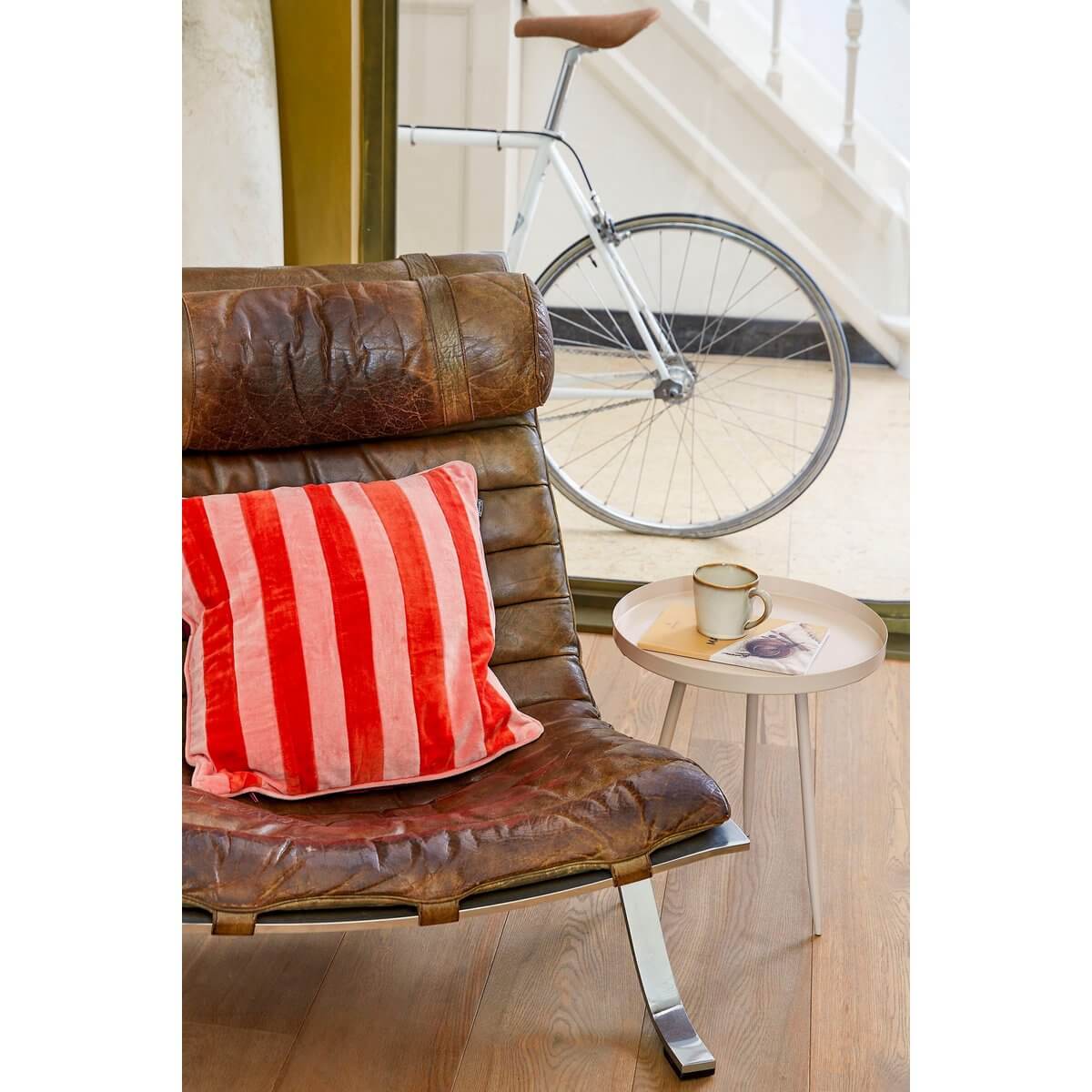 Flores bijzettafel metaal beige - rond met uitlopende poten - Ø 42 × 49 cm