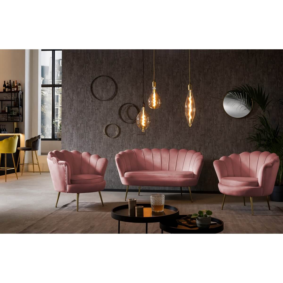 Shell armchair in velvet Rose - SalesFever