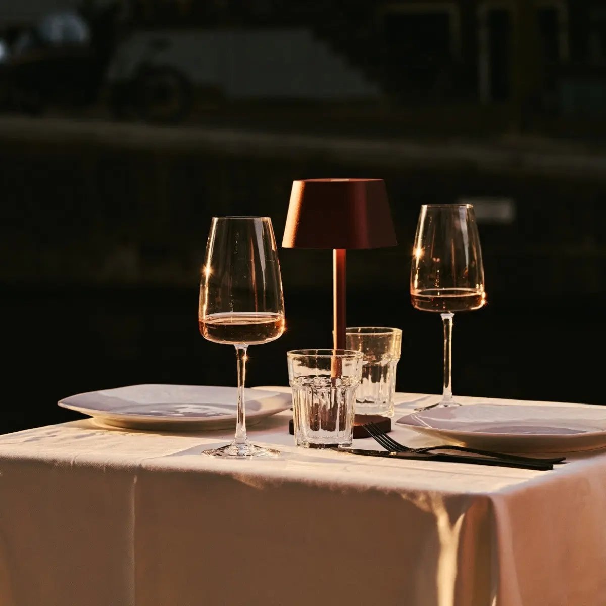 Ava Bronzen Oplaadbare Tafellamp | Stijlvol, draadloos en dimbaar