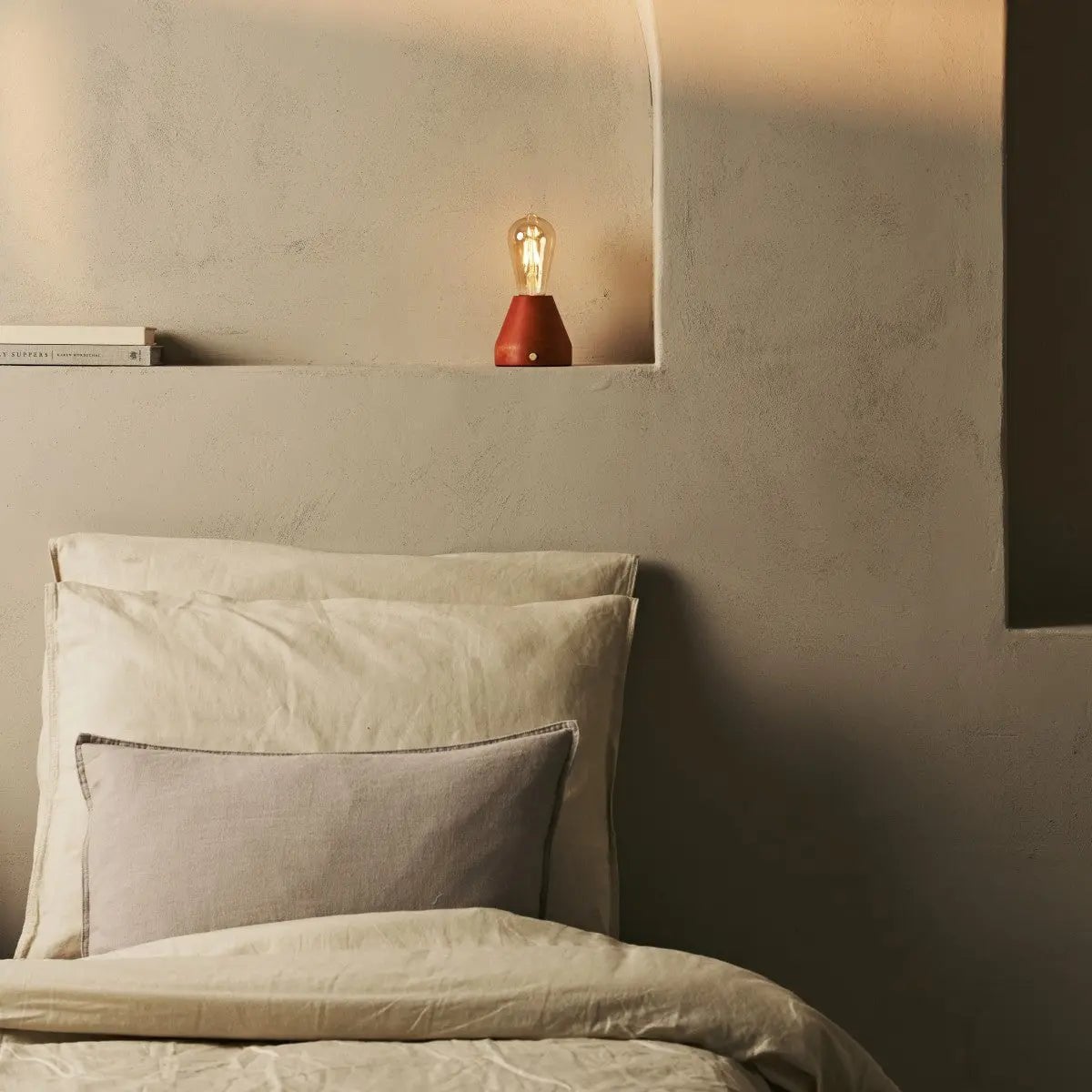 Zavi Kastanjebruine Oplaadbare Tafellamp | LED, draadloos en batterijduur van 80 uur