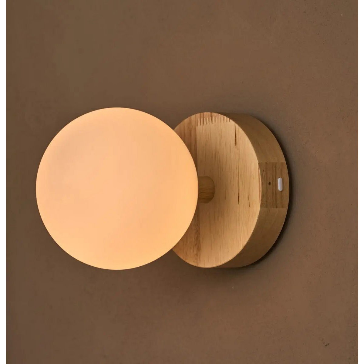 Richella Lichtbruine Houten & Glazen Wandlamp | Oplaadbaar en draadloos