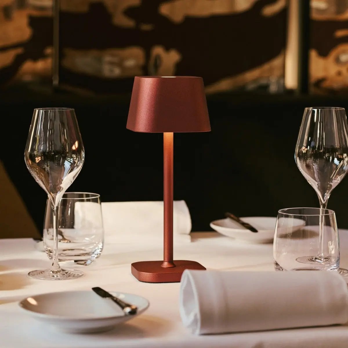 Ava Bronzen Oplaadbare Tafellamp | Stijlvol, draadloos en dimbaar