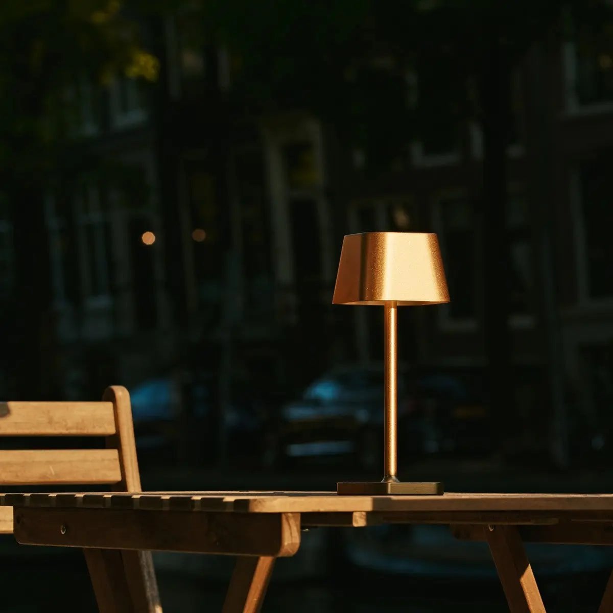 Ava Goud Oplaadbare Tafellamp | Draadloos, dimbaar en stijlvol